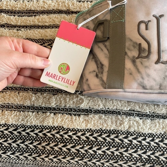 NWT Marley Lilly marble printed lunch box with monogram SLE - Picture 2 of 5